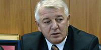 200 200